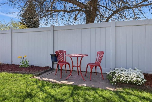 1818 S Sullivan Rd, Spokane Valley, WA 99037