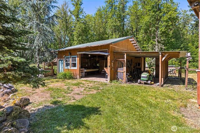15711 Vail Cut Off Road SE, Rainier, WA 98576