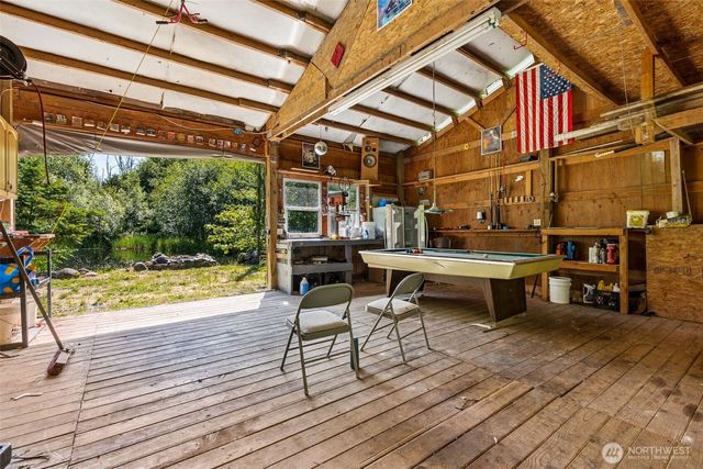 15711 Vail Cut Off Road SE, Rainier, WA 98576