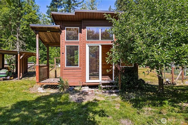 15711 Vail Cut Off Road SE, Rainier, WA 98576