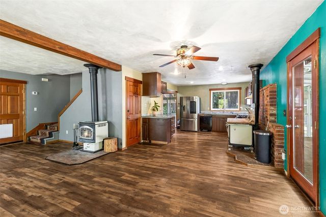 15711 Vail Cut Off Road SE, Rainier, WA 98576