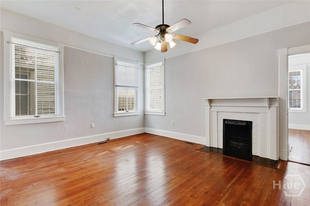 214 W Park Avenue W, Savannah, GA 31401