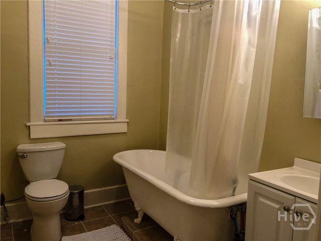 214 W Park Avenue W, Savannah, GA 31401