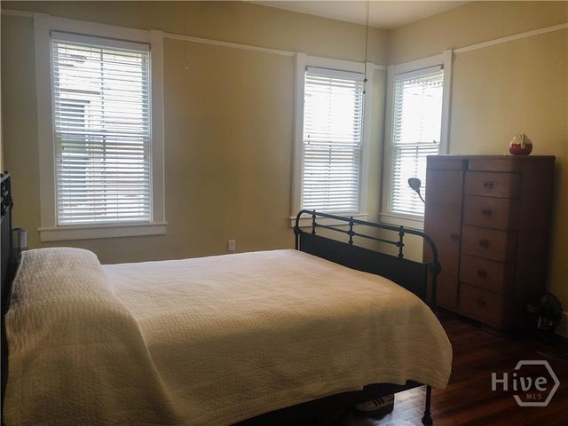 214 W Park Avenue W, Savannah, GA 31401