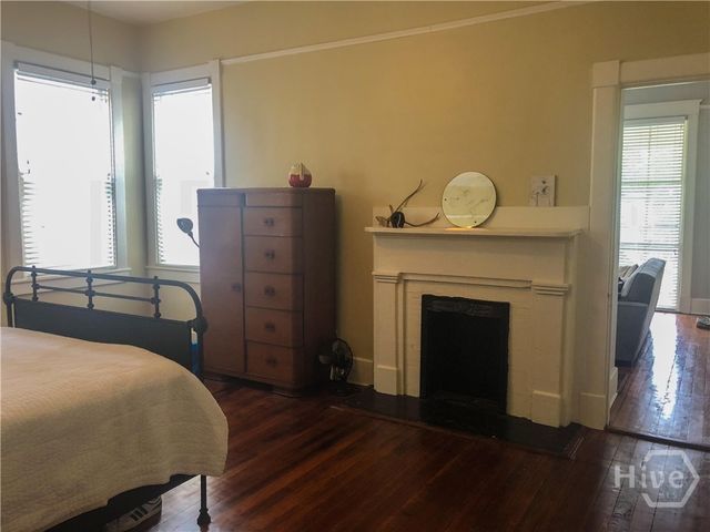 214 W Park Avenue W, Savannah, GA 31401