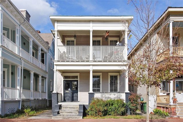 214 W Park Avenue W, Savannah, GA 31401