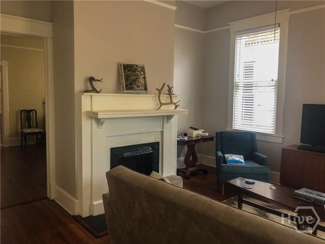 214 W Park Avenue W, Savannah, GA 31401