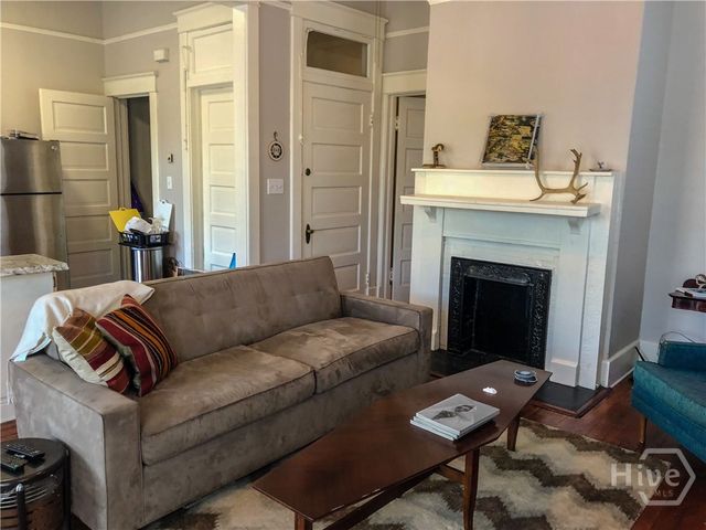 214 W Park Avenue W, Savannah, GA 31401