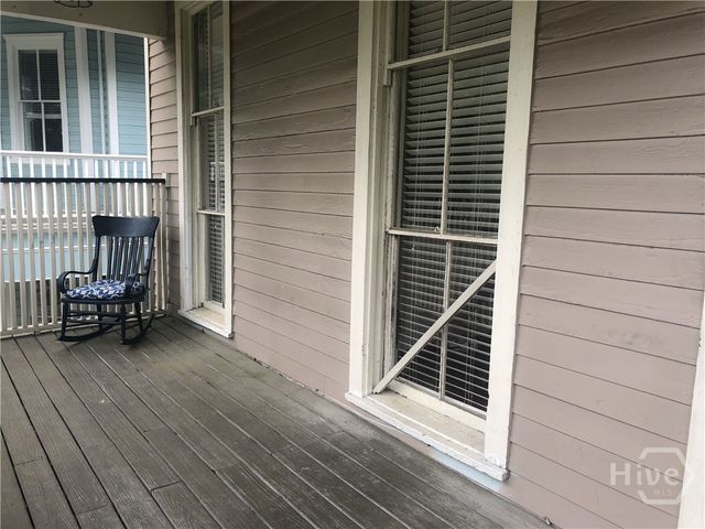 214 W Park Avenue W, Savannah, GA 31401