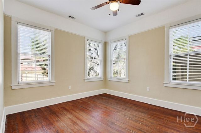 214 W Park Avenue W, Savannah, GA 31401