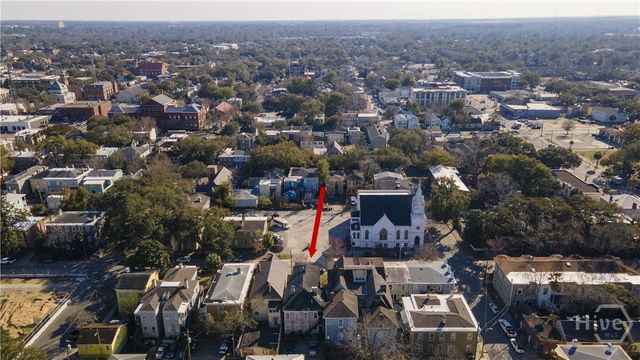 214 W Park Avenue W, Savannah, GA 31401