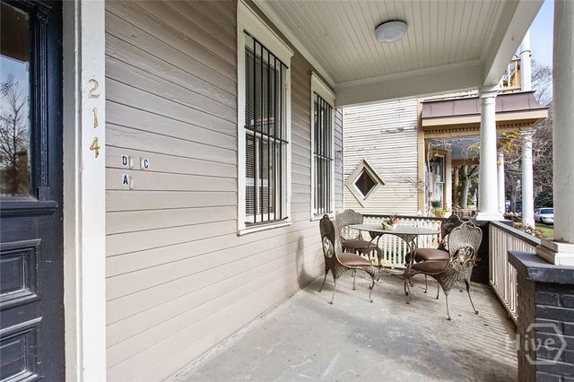 214 W Park Avenue W, Savannah, GA 31401