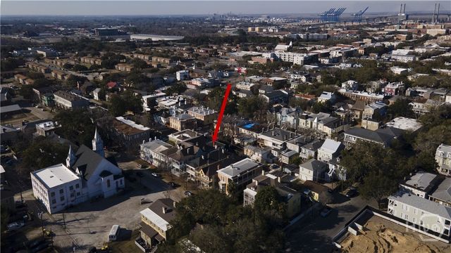 214 W Park Avenue W, Savannah, GA 31401