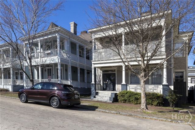 214 W Park Avenue W, Savannah, GA 31401