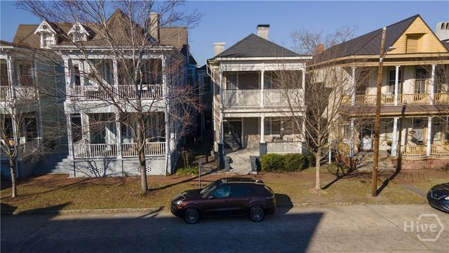 214 W Park Avenue W, Savannah, GA 31401