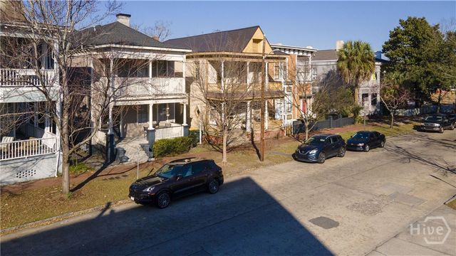 214 W Park Avenue W, Savannah, GA 31401