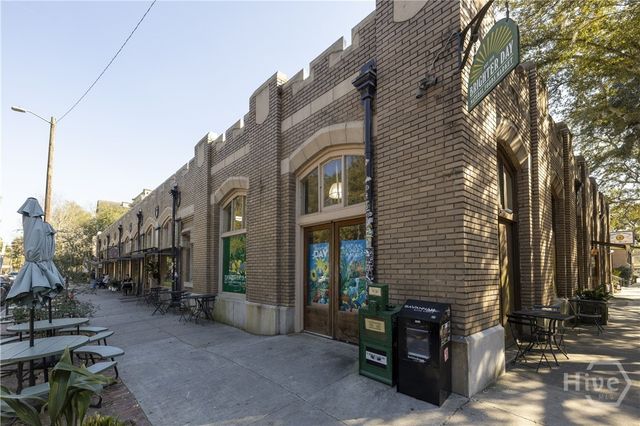 214 W Park Avenue W, Savannah, GA 31401