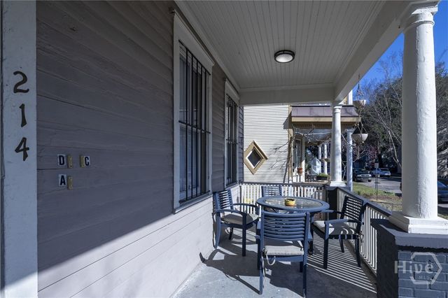 214 W Park Avenue W, Savannah, GA 31401