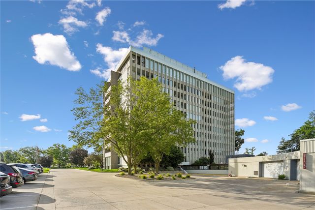 2222 1st Avenue NE 503, Cedar Rapids, IA 52402