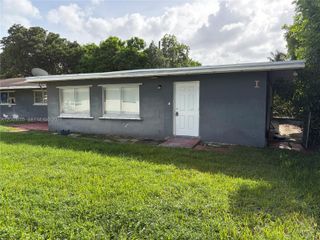 5853 Mckinley St 3, Hollywood, FL 33021