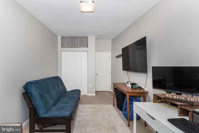 1217 S CLINTON ST, Baltimore, MD 21224