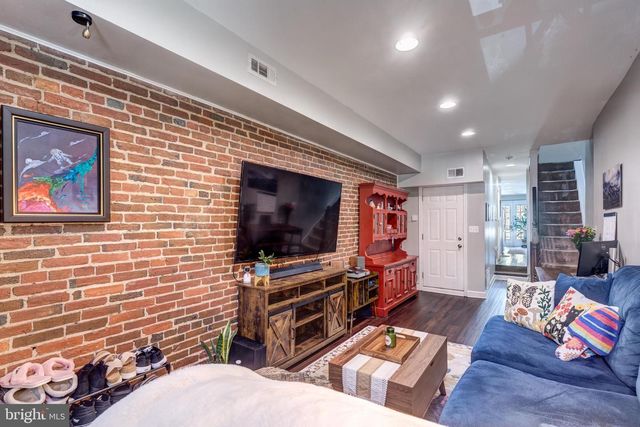 1217 S CLINTON ST, Baltimore, MD 21224