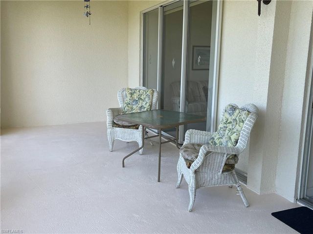 6590 Beach Resort DR 305, Naples, FL 34114