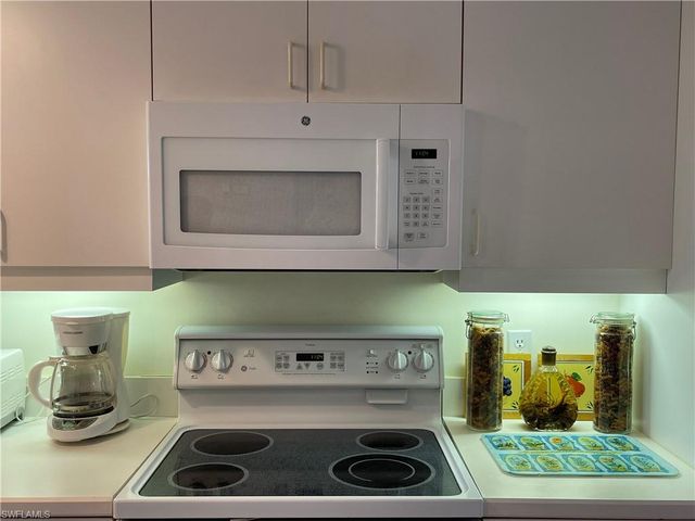 6590 Beach Resort DR 305, Naples, FL 34114