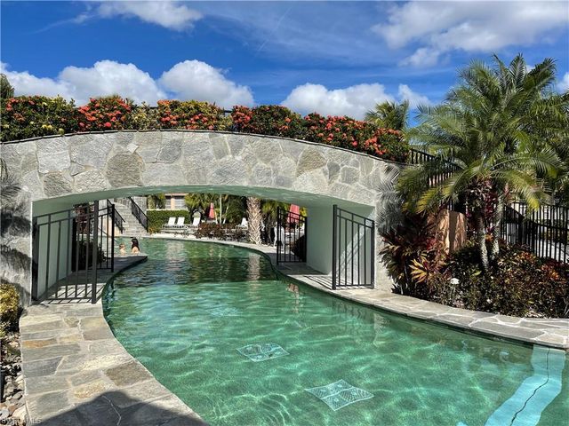 6590 Beach Resort DR 305, Naples, FL 34114