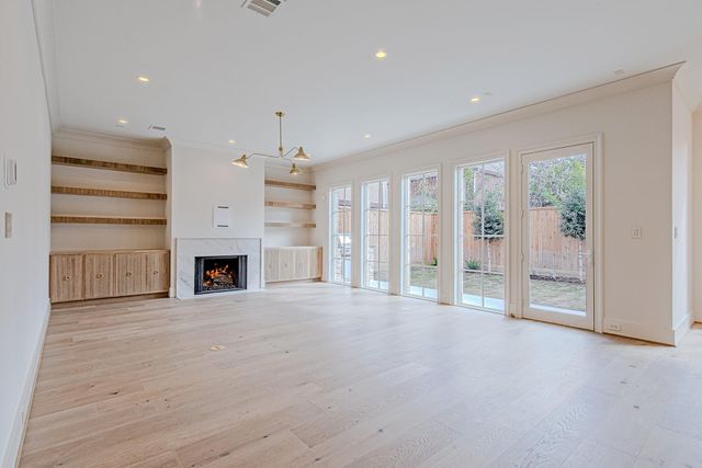 4255 S Judson, West University Place, TX 77005