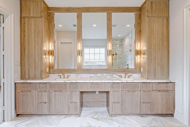 4255 S Judson, West University Place, TX 77005