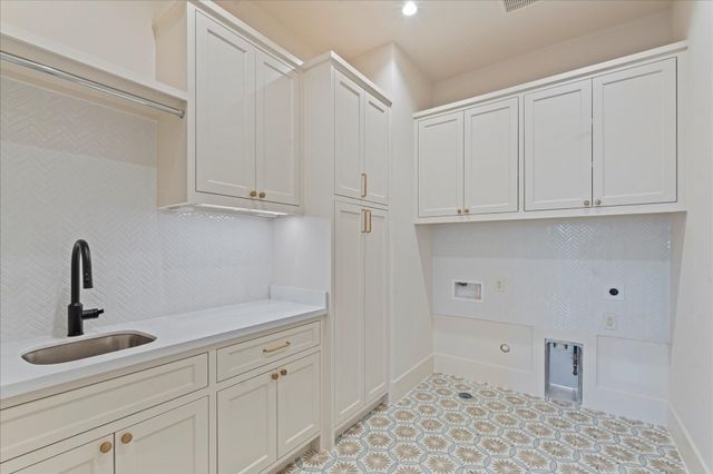 4255 S Judson, West University Place, TX 77005