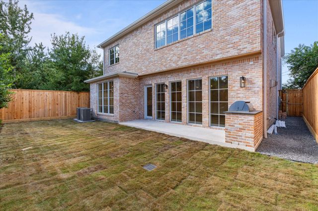 4255 S Judson, West University Place, TX 77005