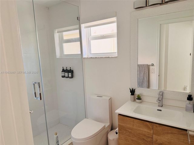 646 Stanton Dr, Weston, FL 33326