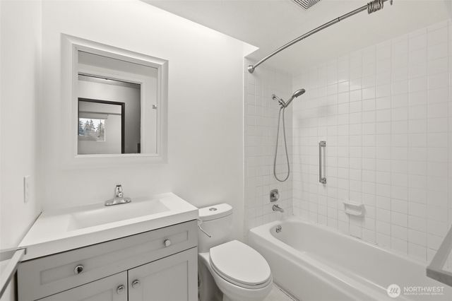 33136 35th Avenue SW, Federal Way, WA 98023