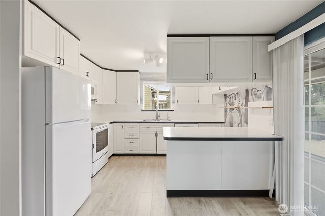 33136 35th Avenue SW, Federal Way, WA 98023