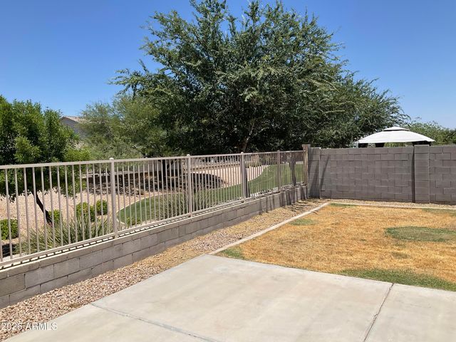 2152 W EMRIE Avenue, San Tan Valley, AZ 85144