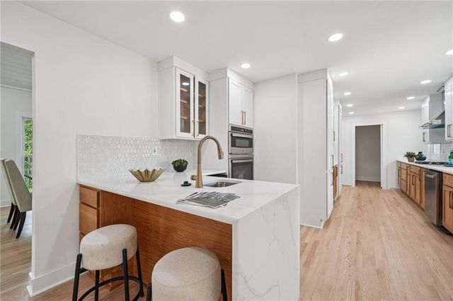 6335 Aberdeen Drive NE, Atlanta, GA 30328