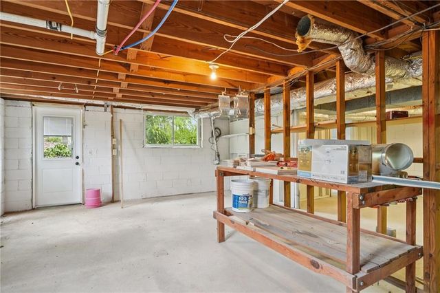 6335 Aberdeen Drive NE, Atlanta, GA 30328