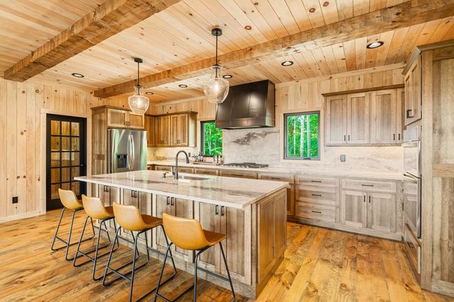 11758 Chatsworth Hwy, Ellijay, GA 30540