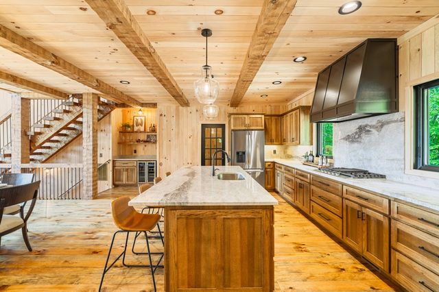 11758 Chatsworth Hwy, Ellijay, GA 30540