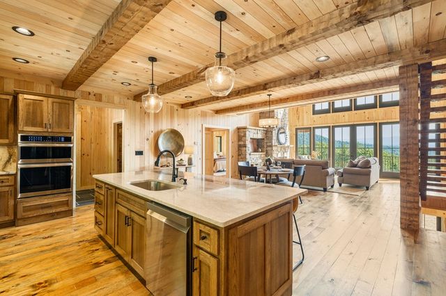 11758 Chatsworth Hwy, Ellijay, GA 30540