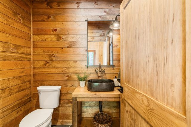 11758 Chatsworth Hwy, Ellijay, GA 30540