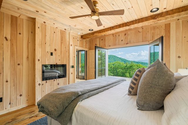 11758 Chatsworth Hwy, Ellijay, GA 30540