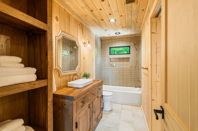 11758 Chatsworth Hwy, Ellijay, GA 30540