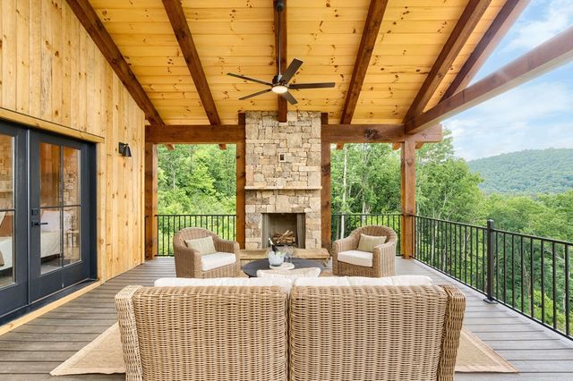 11758 Chatsworth Hwy, Ellijay, GA 30540