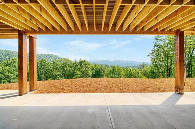 11758 Chatsworth Hwy, Ellijay, GA 30540