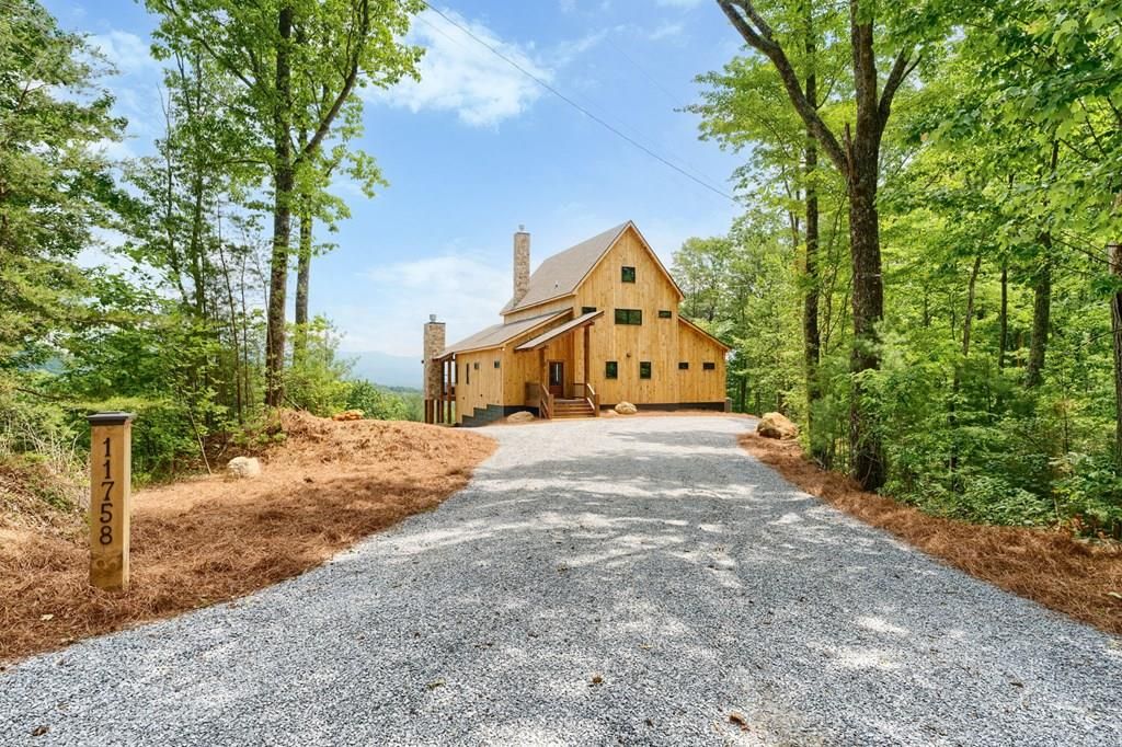 11758 Chatsworth Hwy, Ellijay, GA 30540