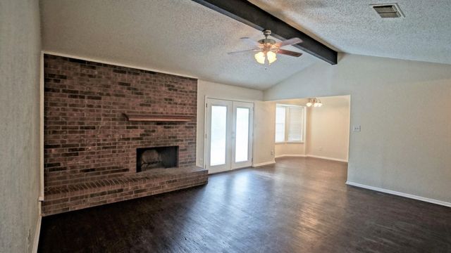 6453 Highview Terrace, Watauga, TX 76148