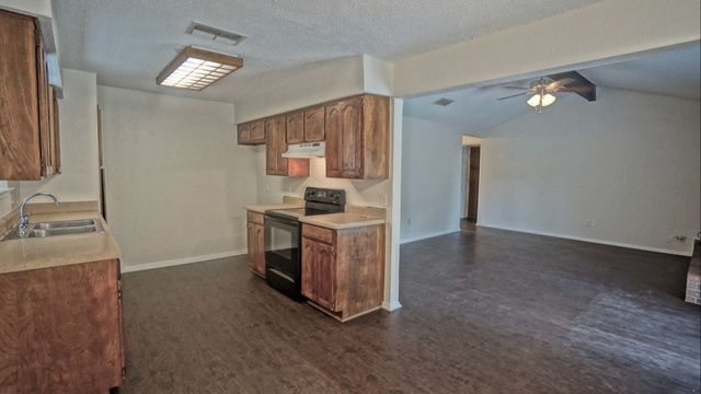 6453 Highview Terrace, Watauga, TX 76148